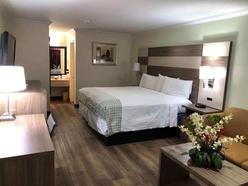 Americas Best Value Inn Колумбус Номер фото