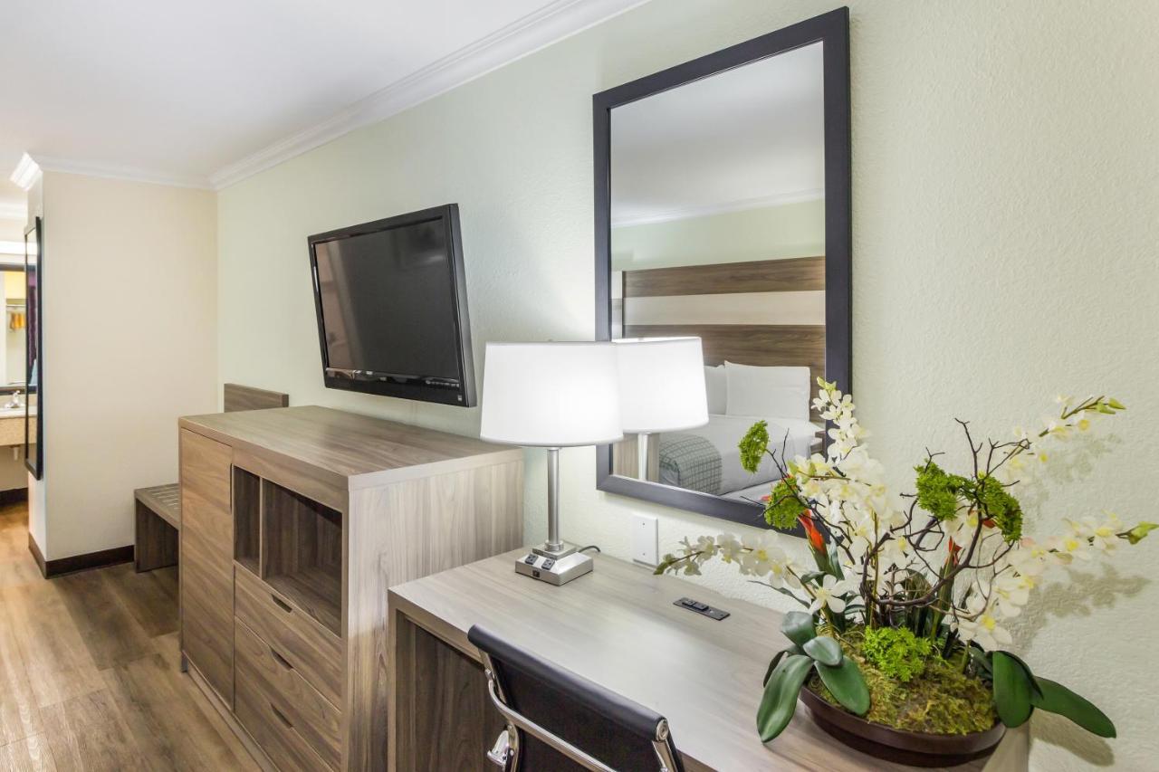 Americas Best Value Inn Колумбус Экстерьер фото