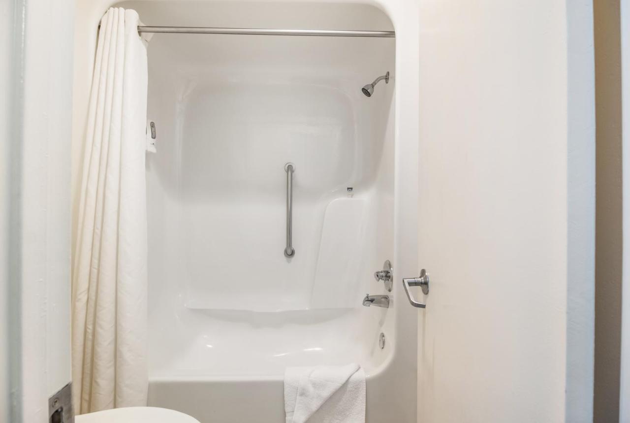 Americas Best Value Inn Колумбус Экстерьер фото