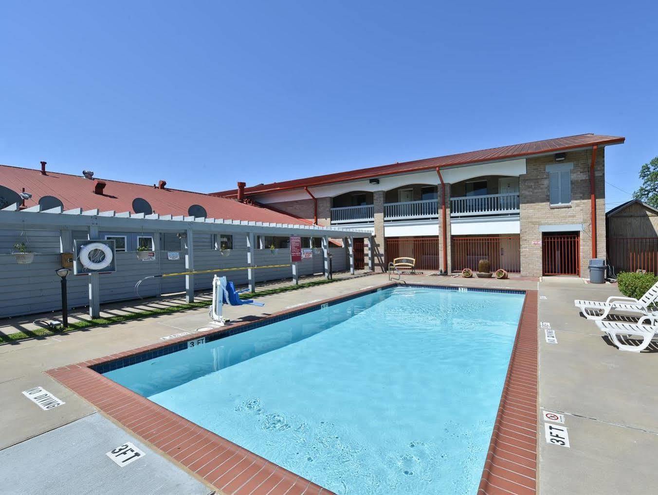 Americas Best Value Inn Колумбус Экстерьер фото